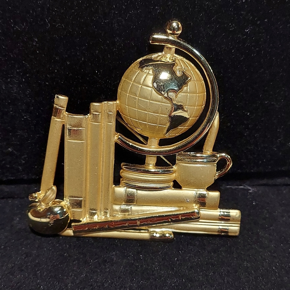 Dancraft Pin